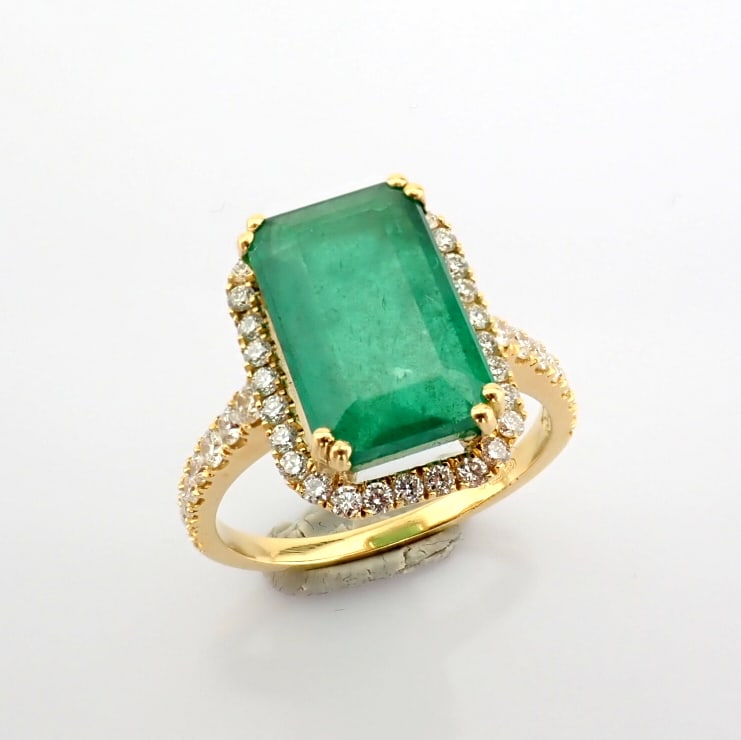 Natural Diamond 18K Yellow Gold Ring (1 of 11)