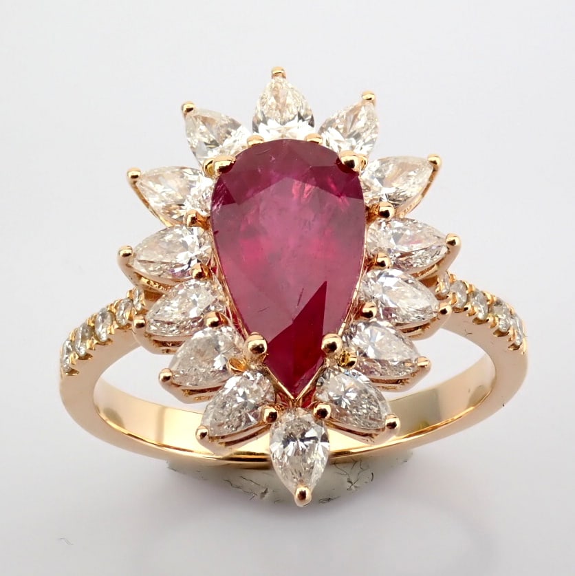 Natural Diamond 18K Rose/Pink Gold Ring - 9