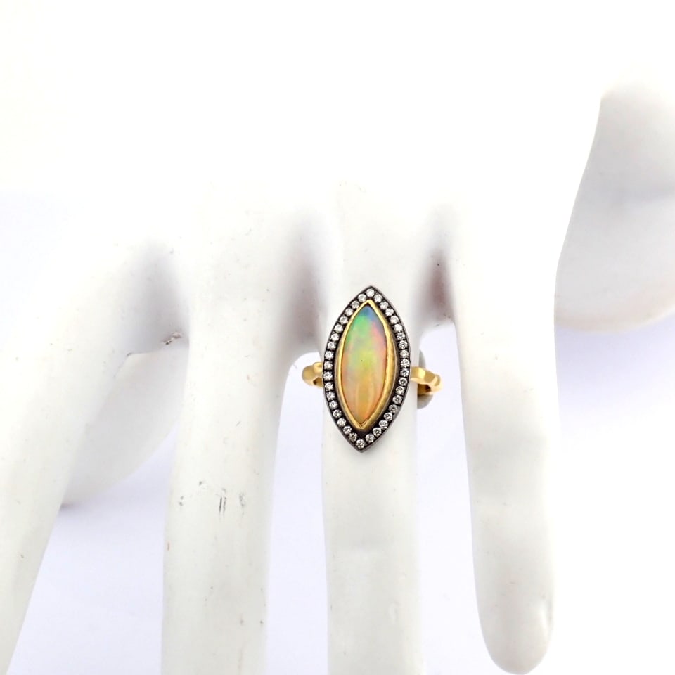 Natural Diamond 18K Yellow Gold Ring - 11