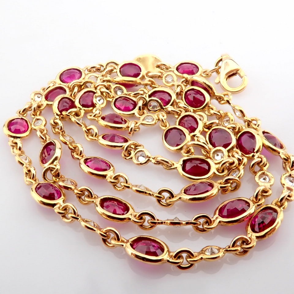Natural Diamond 18K Rose/Pink Gold Necklace: Title: Natural Diamond 18K Rose/Pink Gold Necklace Description: 18K rose gold necklace detailed with rubies and brilliant diamonds -------------------------------------------------- • METALS