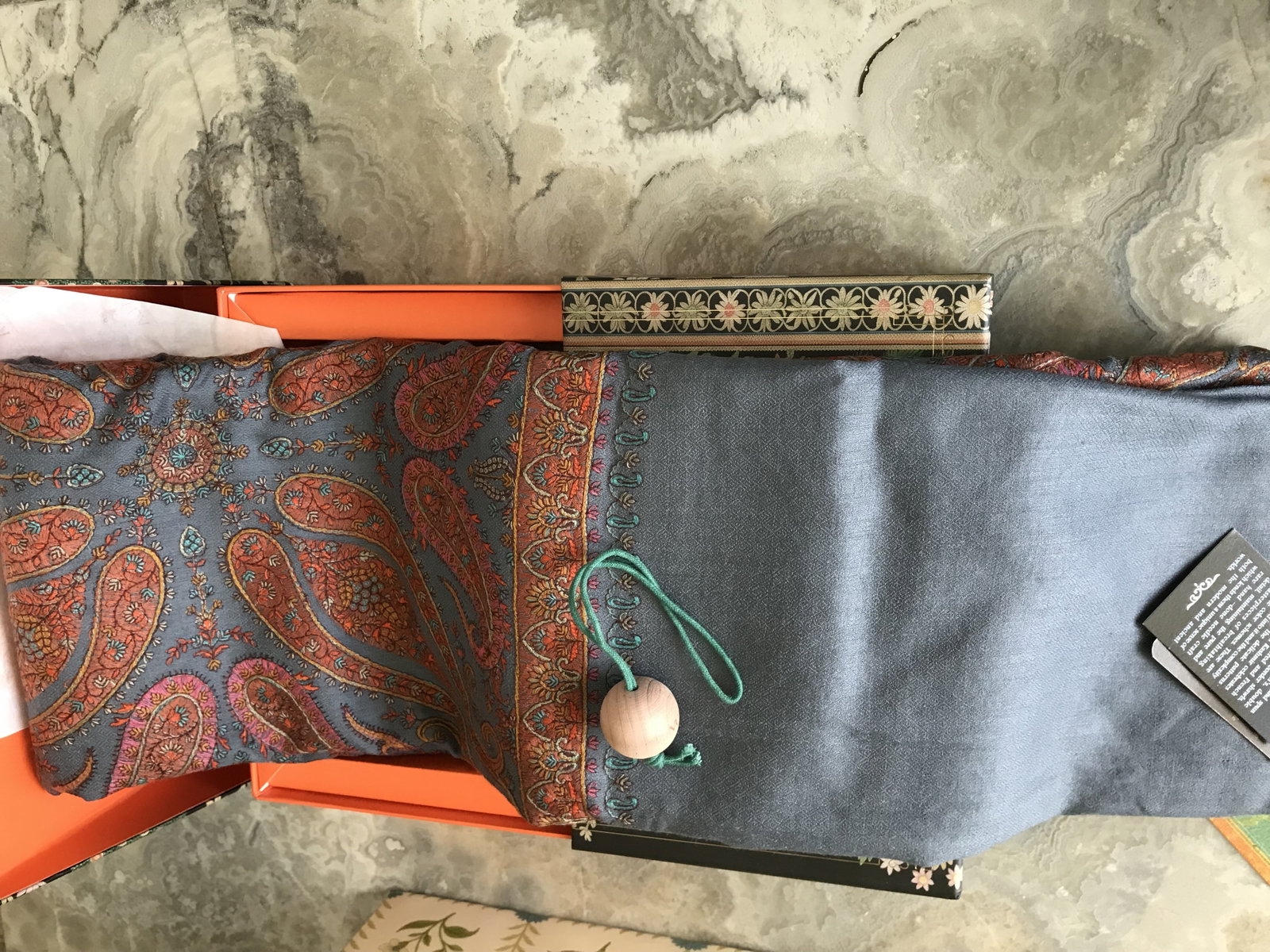 VUALA Cashmere/ Pashmina HAND EMBROIDERED Shawl Brand new - 13