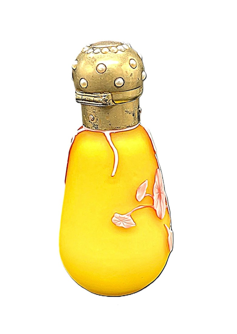 Thomas Webb Three Colour Cameo Glass Scent Bottle - 3