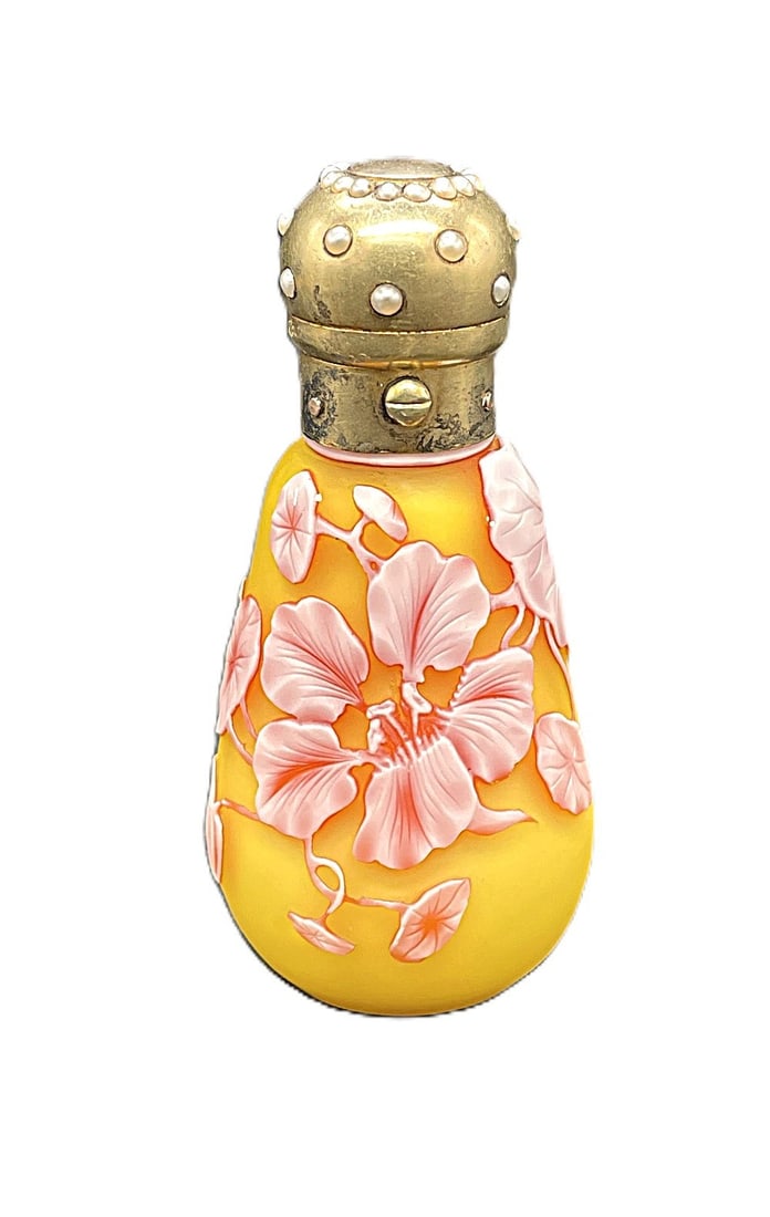 Thomas Webb Three Colour Cameo Glass Scent Bottle - 7