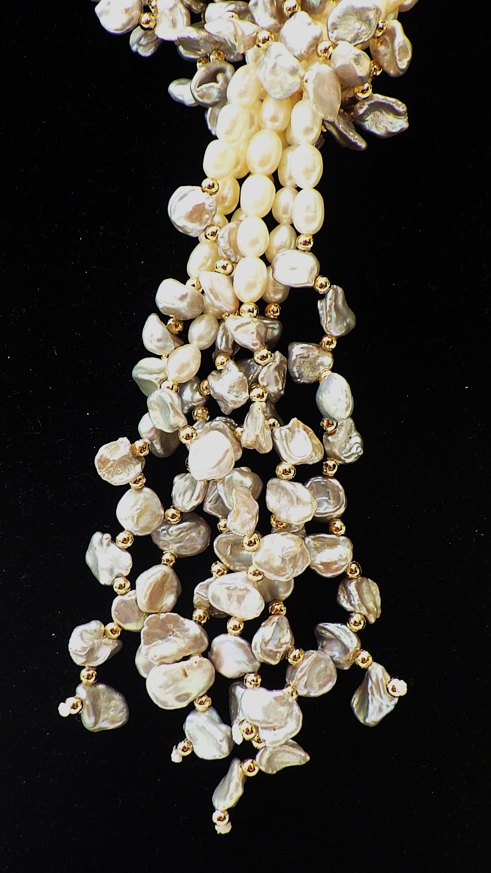 Rare 3 long strand necklace with natural white & grey Keshi pearls - 4