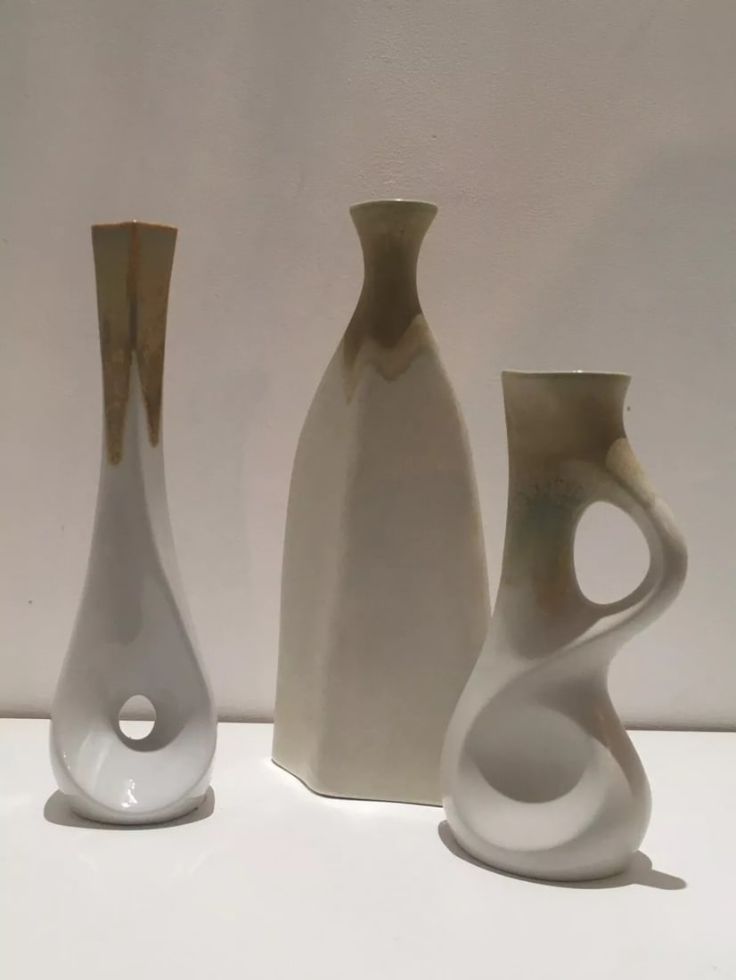 Circa 1970s ‘Sgrafo Modern’ Swirl, Sale and Twist Vase Trio Display of German Mid Centur: Title: Circa 1970s ‘Sgrafo Modern’ Swirl, Sale and Twist Vase Trio Display of German Mid Century Design Description: 1970s ‘Sgrafo Modern’ tall Modernist, Swirl, Sale and