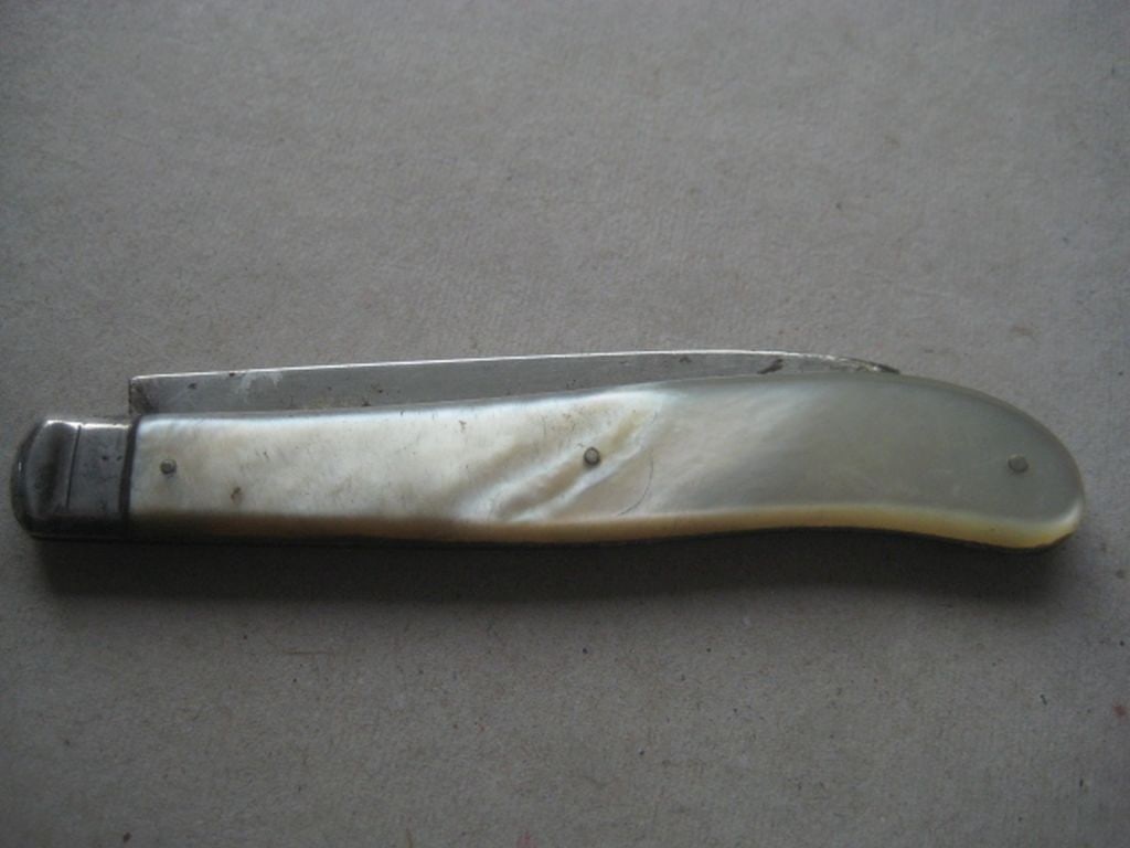 Victorian Mother of Pearl Hafted Silver Bladed Fruit Knife - 5