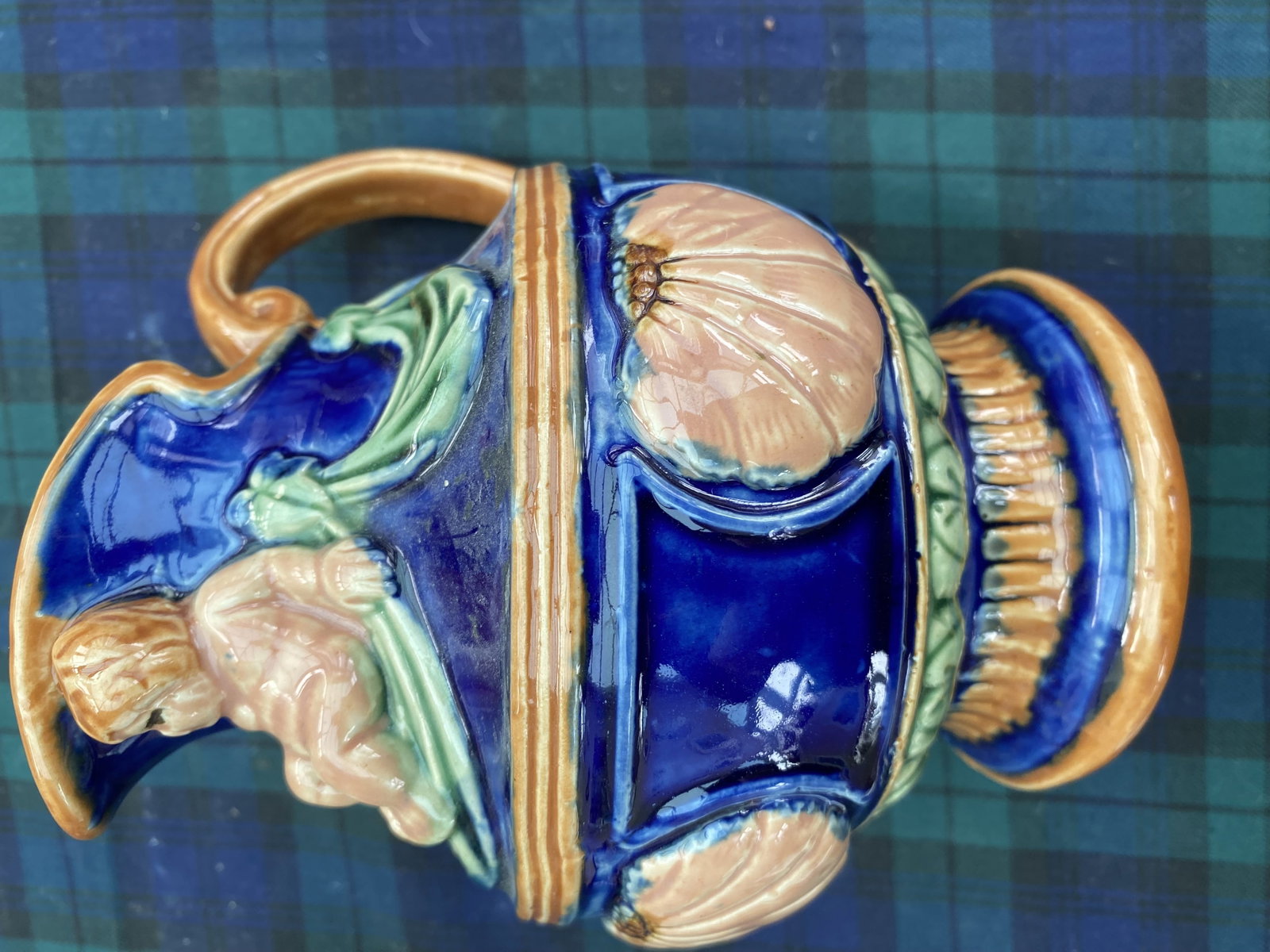 18cm majolica Cupid jug - 4
