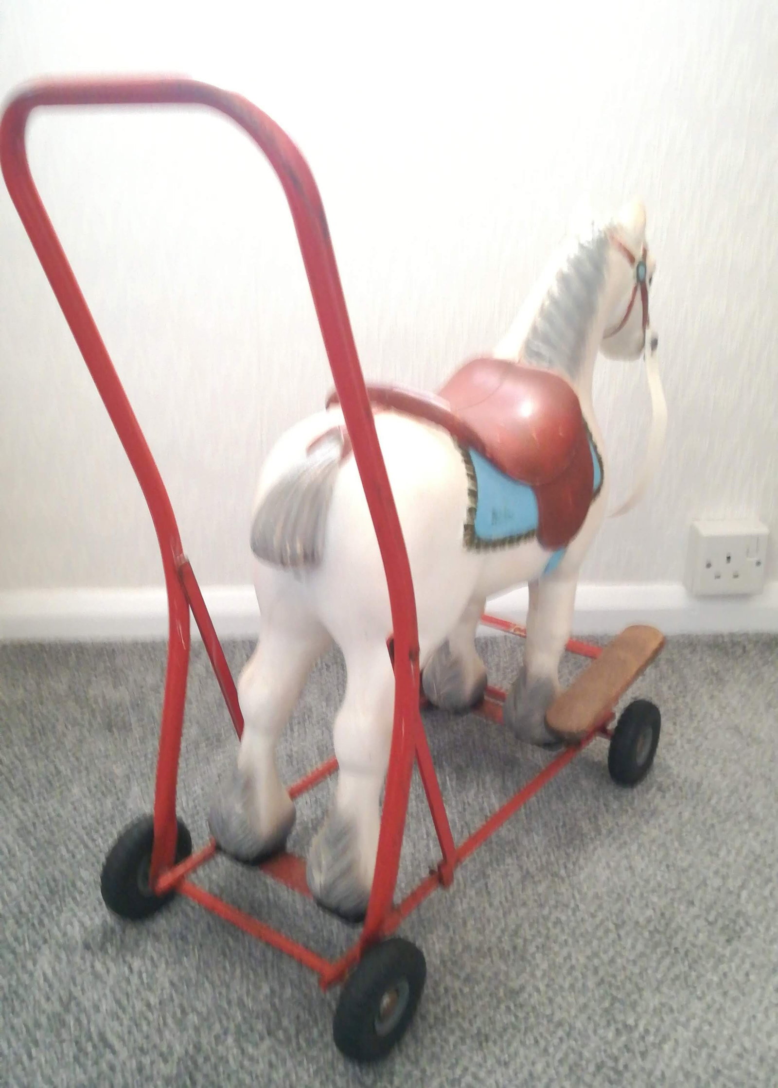 1960s Tri-ang (Lines Bros) wheeled ride-on horse, Made in Ireland. Solid white resin body with gr... - 5