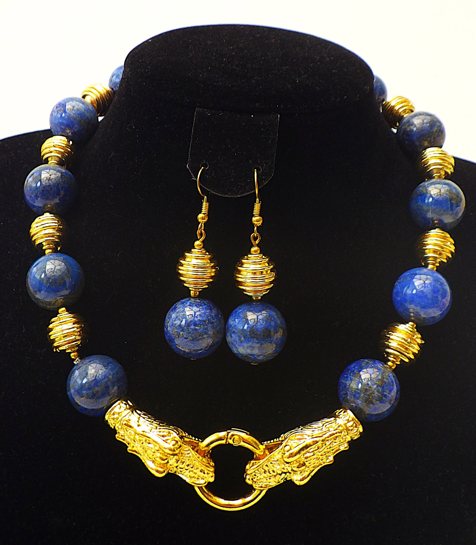Large beaded lapis lazuli necklace & earrings set with Chinese dragons.: Title: Large beaded lapis lazuli necklace & earrings set with Chinese dragons. Description: A stunning large beaded (18 mm) natural & untreated lapis lazuli necklace and earring set with im