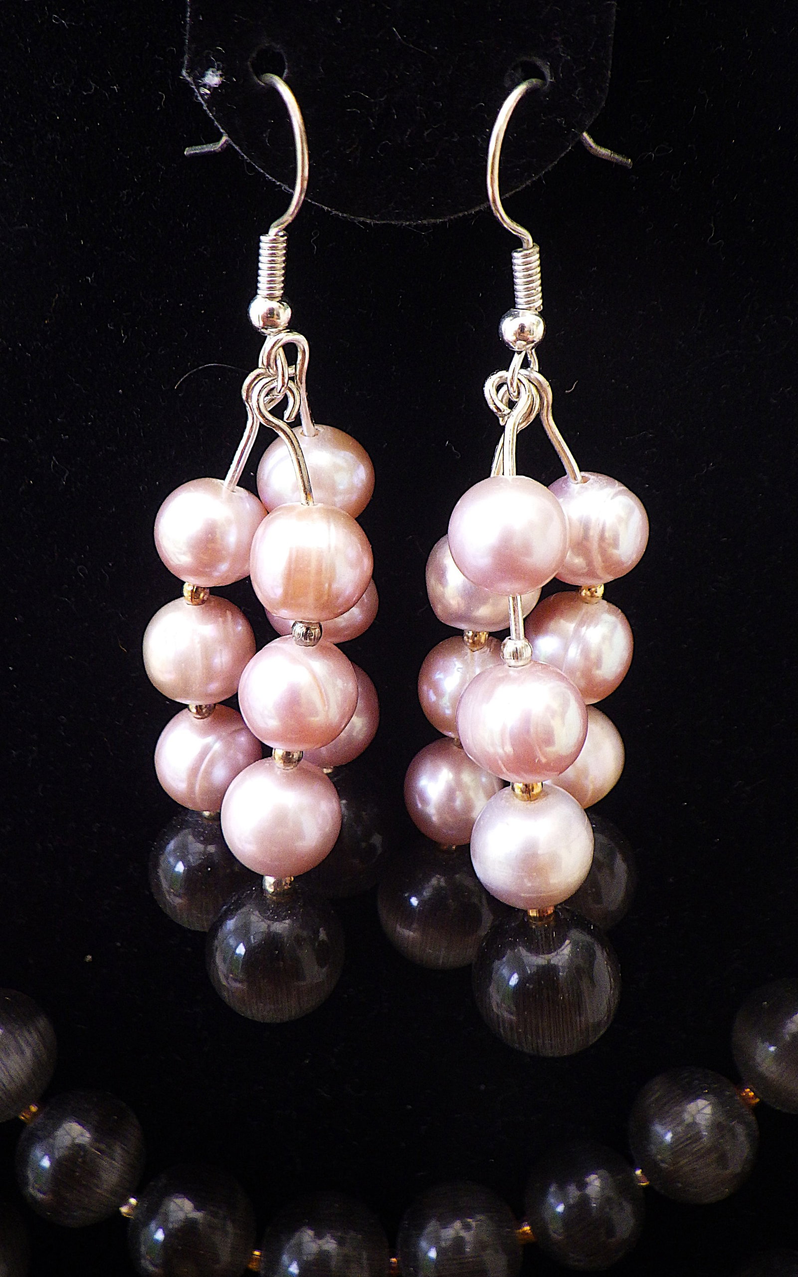 Three strand necklace with pearls & grey cat's eyes - with matching earrings - 2