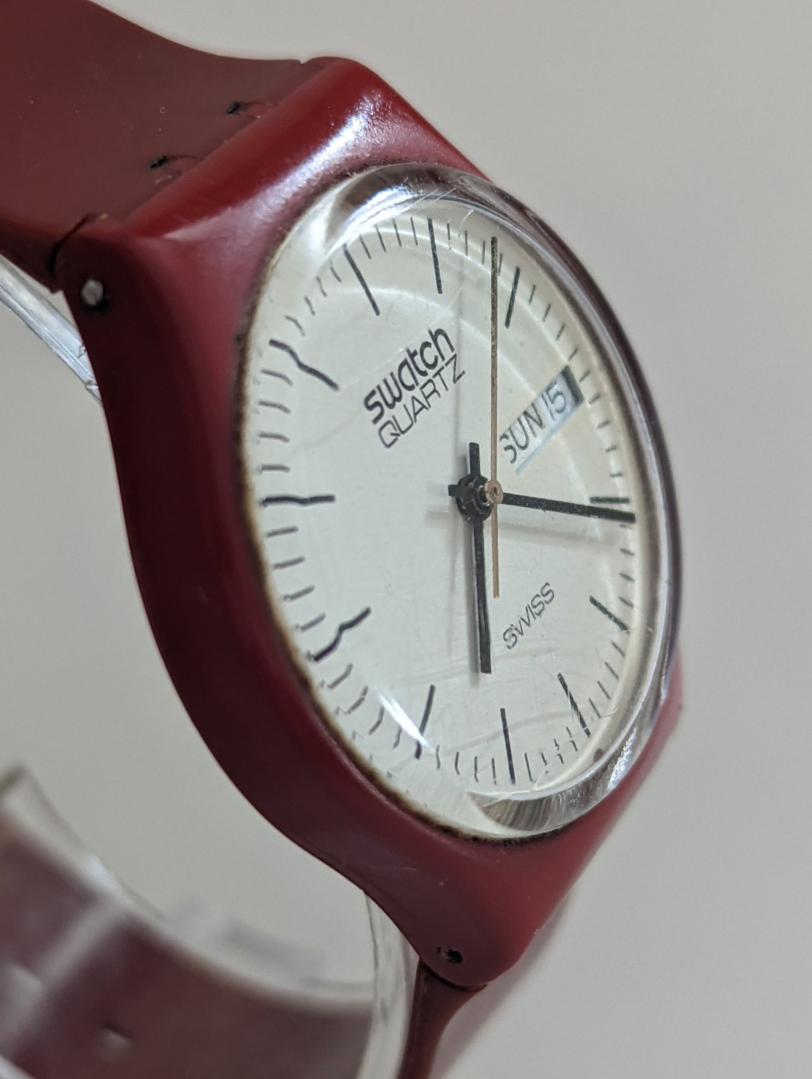 Vintage 1983 Swatch Gent Watch GR700 – Red Case & Strap – Swiss Made – Rare Early  - 3