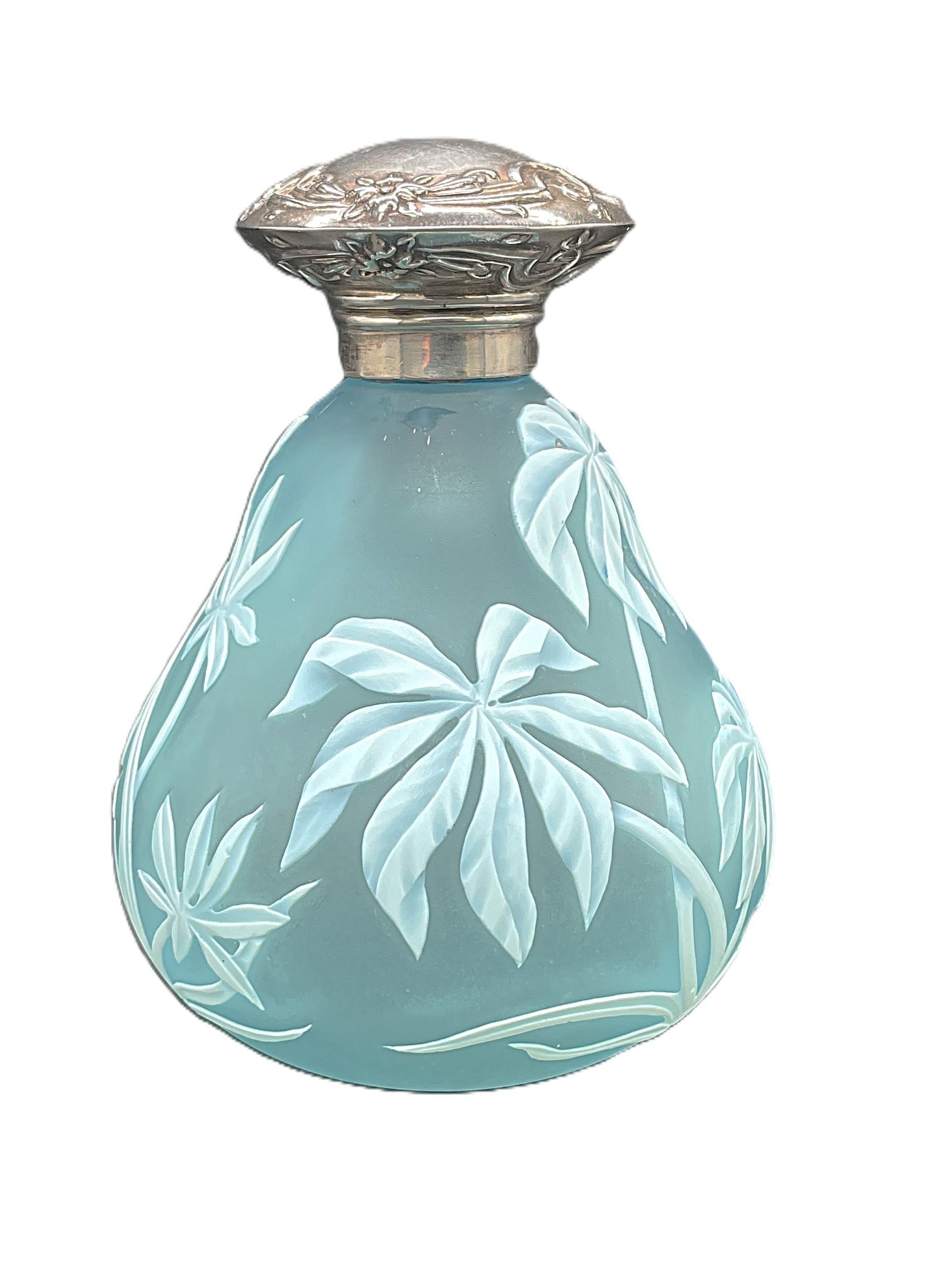 Thomas Webb Blue Cameo Glass Scent Bottle: Title: Thomas Webb Blue Cameo Glass Scent Bottle Description: Thomas Webb silver mounted blue and white cameo glass perfume bottle decorated with broad leafed ferns, silver hallmarked Birmingham