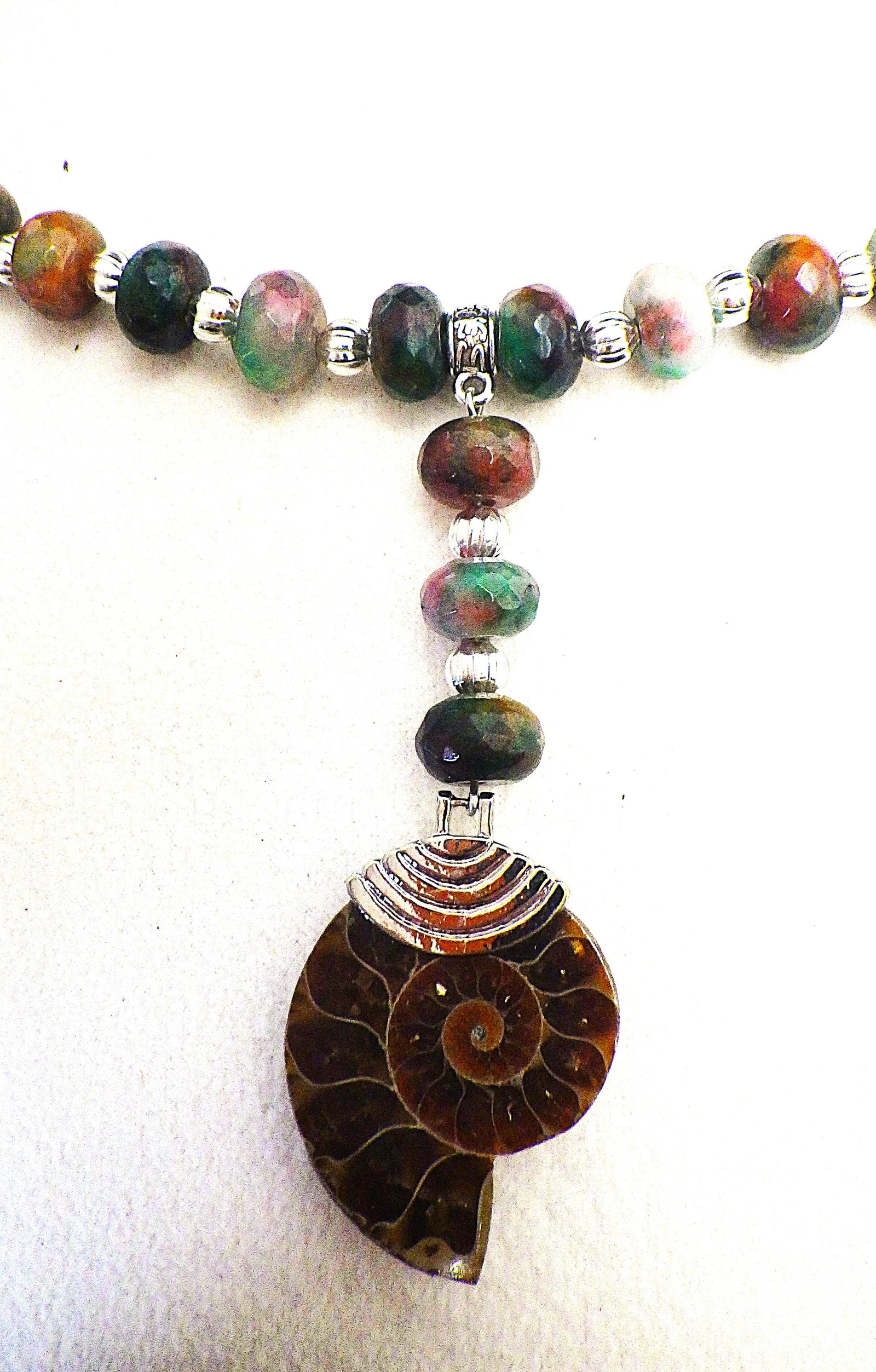 Necklace, bracelet & earrings with jade and Ammonites in Ammonite box - 2