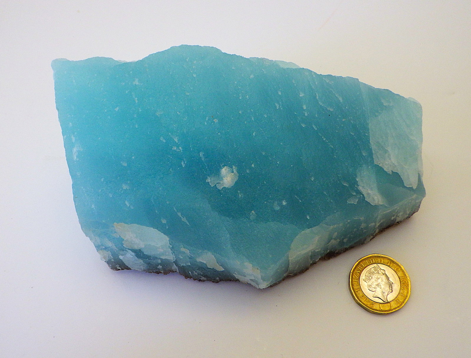 Large blue aragonite from Greece - 850 g: Title: Large blue aragonite from Greece - 850 g Description: A rare, top quality, large specimen of Blue Aragonite from the old mines of Lavrion, Attica, Greece. Dimensions: 14 x 8 x 6 cm, weight:
