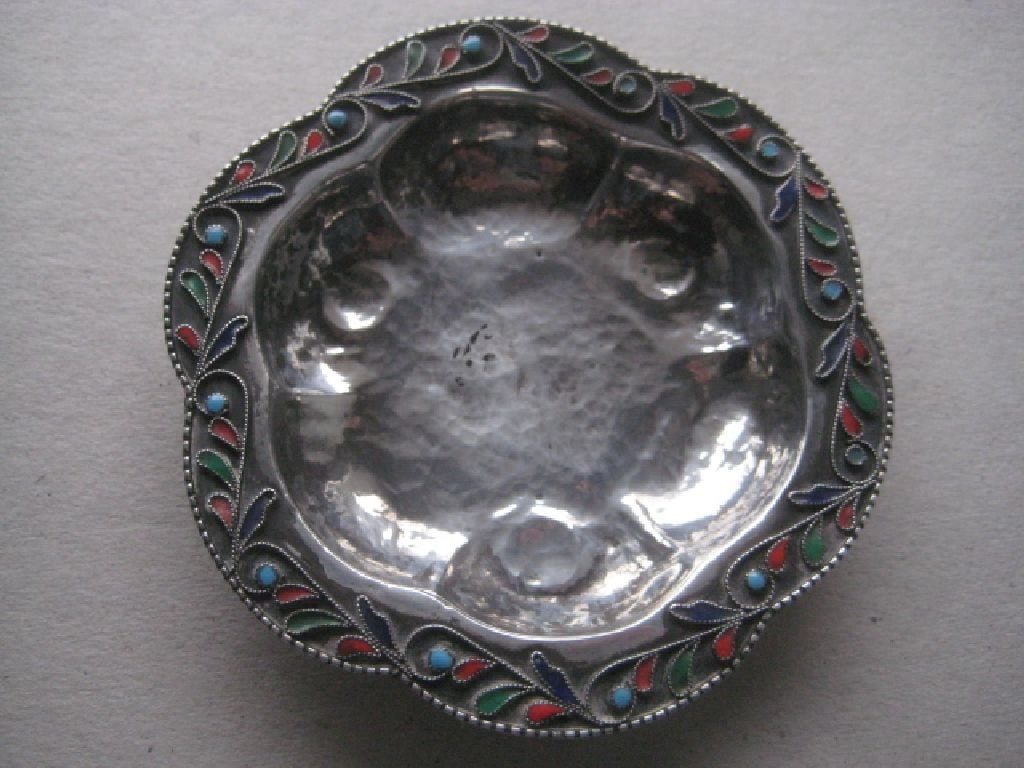 Sterling Silver and Enamel Decorated Sweet Dish: Title: Sterling Silver and Enamel Decorated Sweet Dish Description: Standing On Bun Feet. Stamped 1000 On The Reverse Side. Diameter Is 3.75 Inches. Weight Is 26.1 Grams. Condition: Good. Condition:
