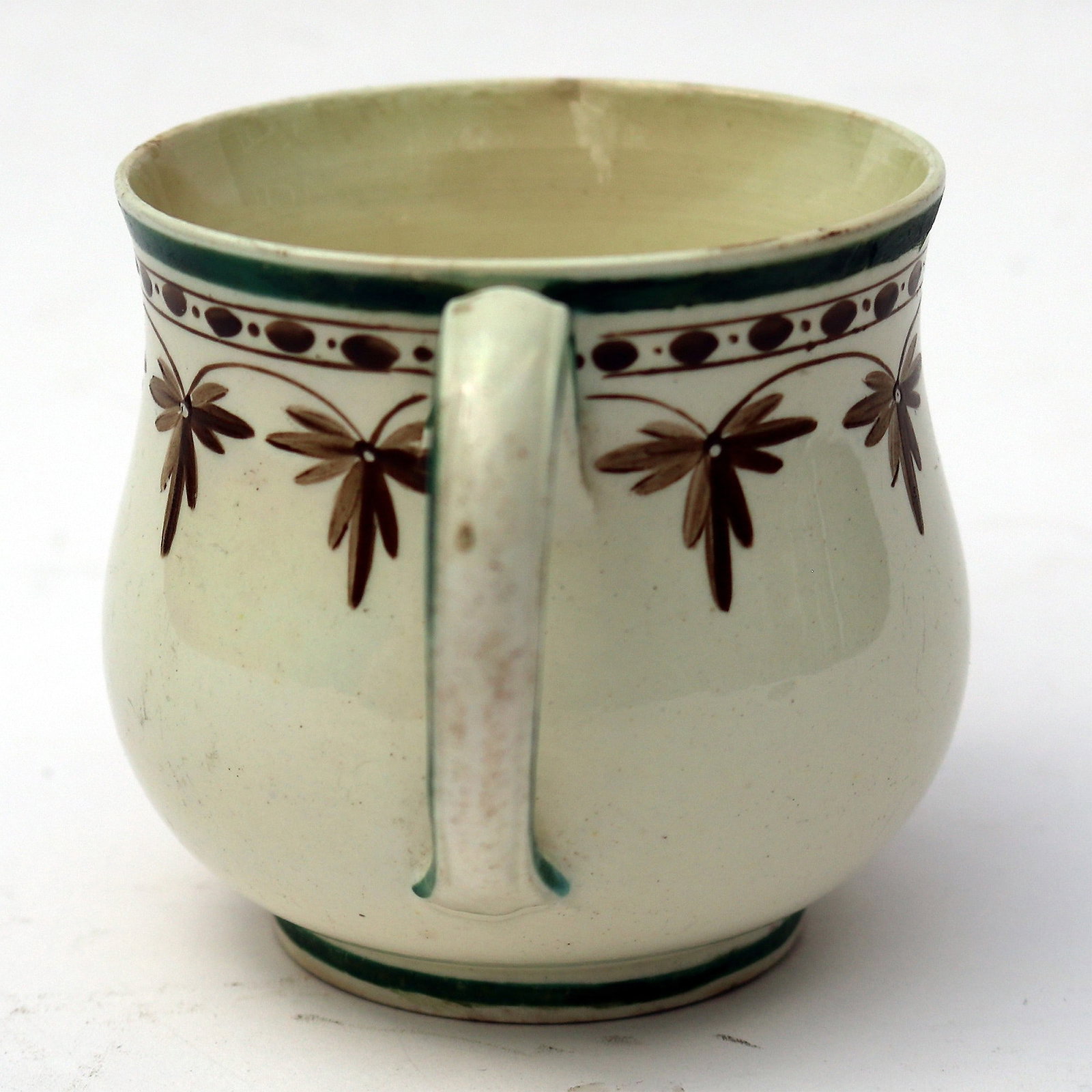 An antique Georgian Wedgwood Creamware pottery Ice / Custard Cup C.1790 - 5