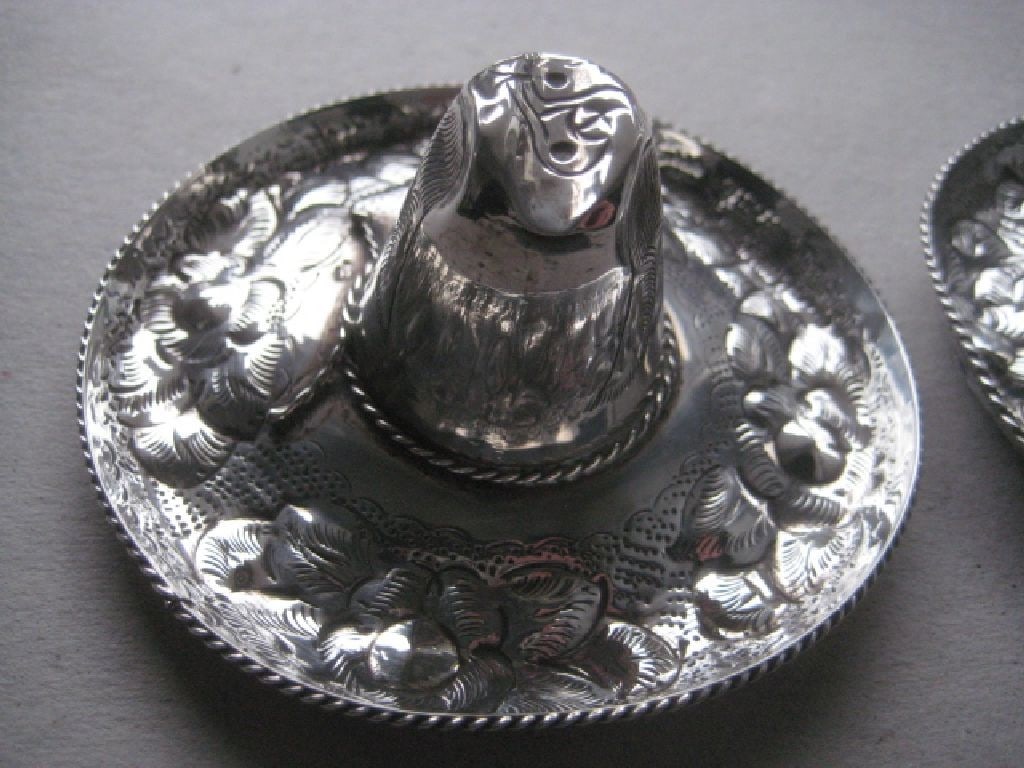 A Pair of Sterling Silver Mexican Sombrero Hats - 14