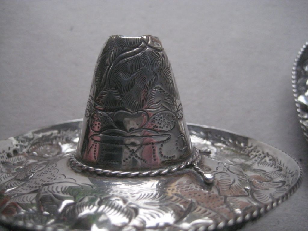 A Pair of Sterling Silver Mexican Sombrero Hats - 4