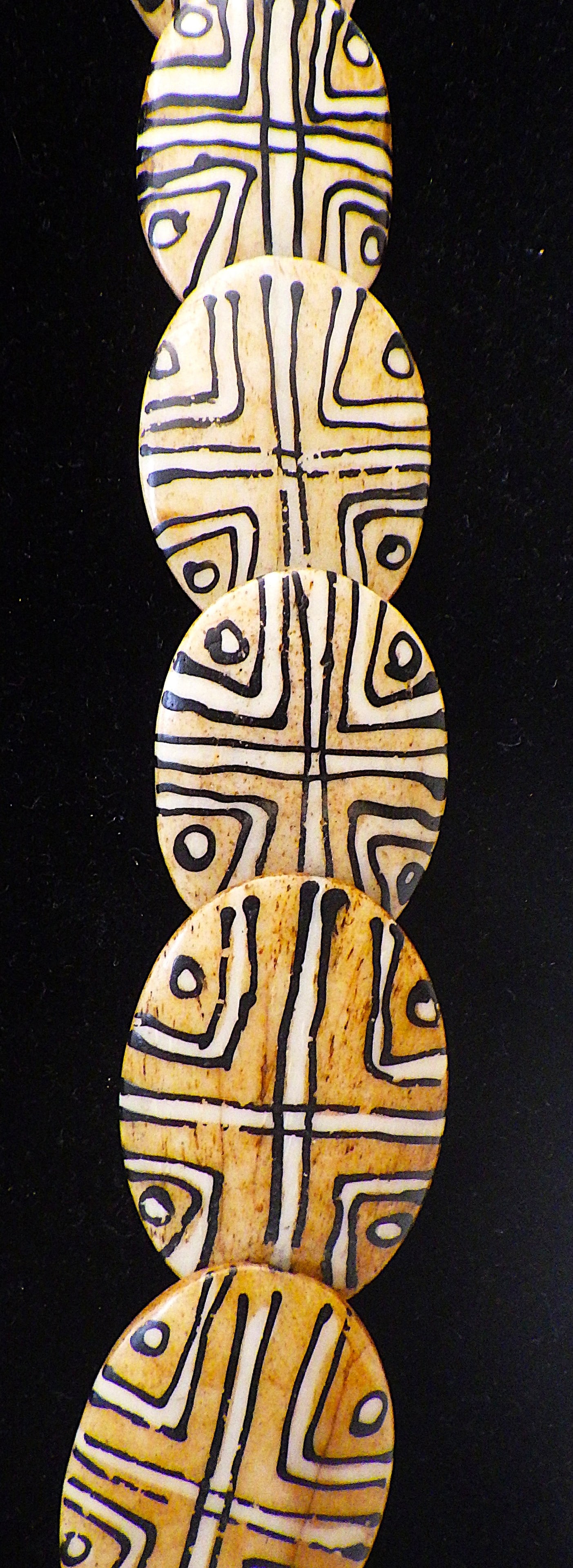 Vintage African hand made bone necklace - 2