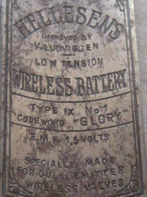 Vintage Hellesens Wireless Battery Advertising Penknife, c1940 - 4