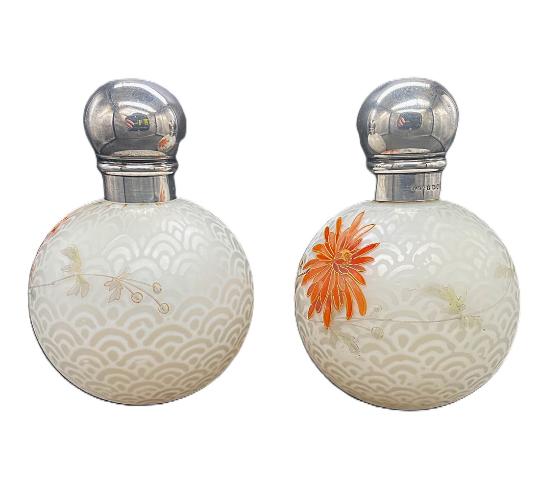 Pair of Thomas Webb Chrysanthemum Decortaed Scent Bottles - 3