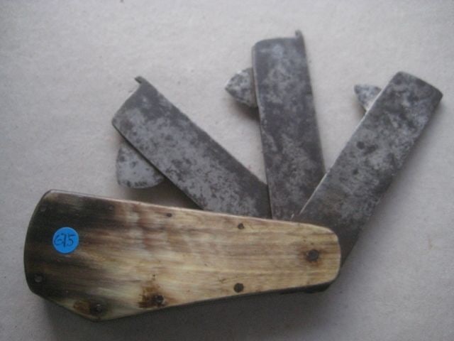 Antique Horn Fleam