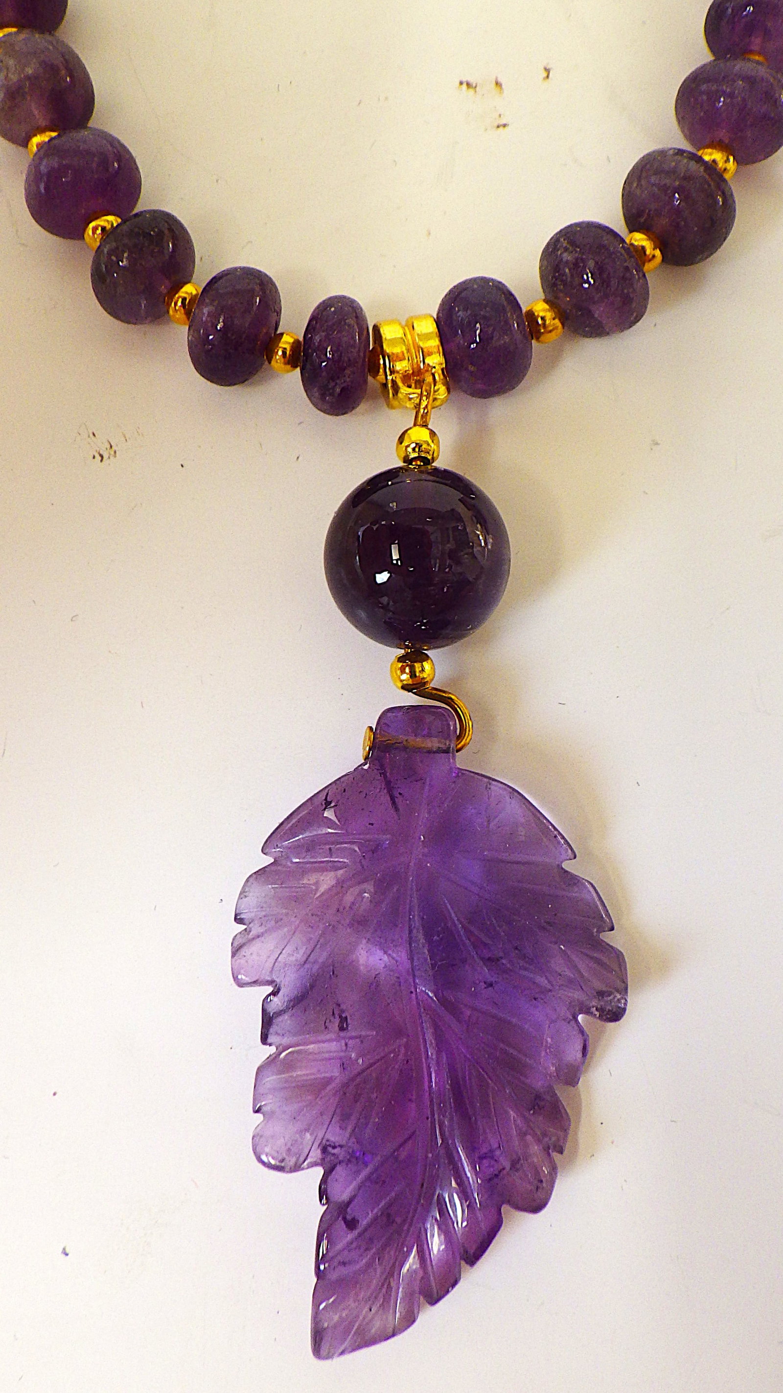 Amethyst necklace & earrings set with hand carved leaves - 3