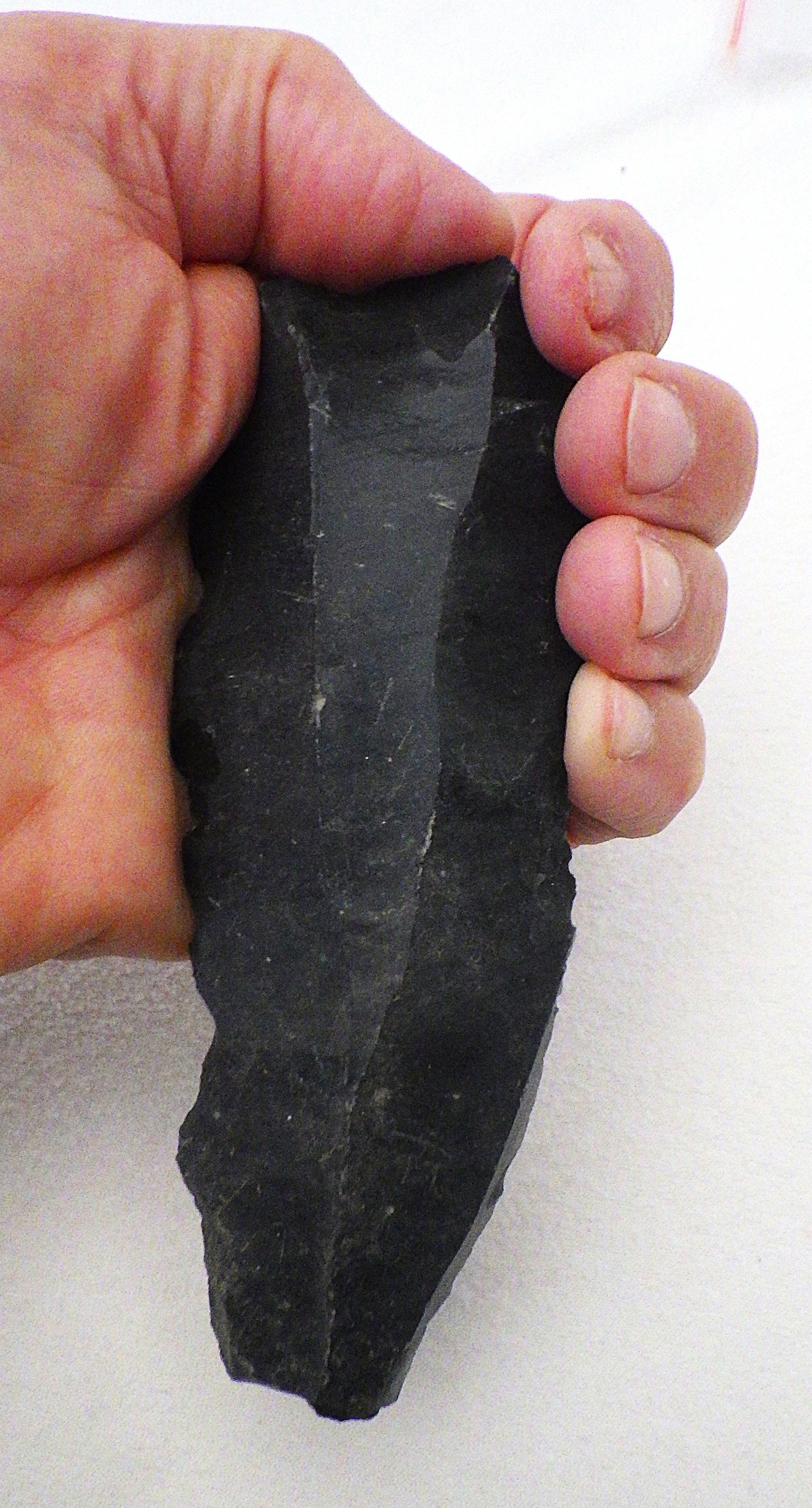 Large 13 cm Palaeolithic obsidian tool from Armenia 1.4 m.y.o. - 2