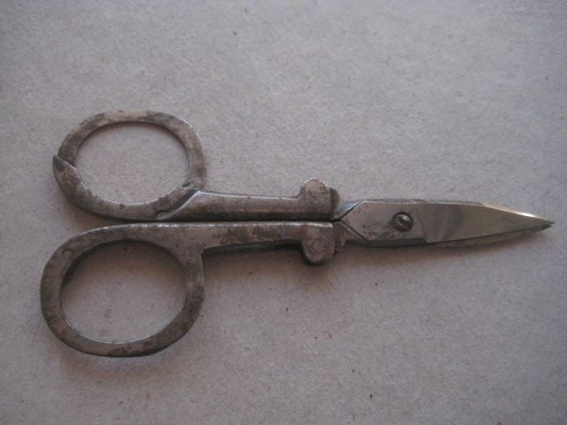 Vintage Folding Steel Scissors: Title: Vintage Folding Steel Scissors Description: Vintage Folding Steel Pair of Scissors. Length open is 4 Inches. Condition: Good. 