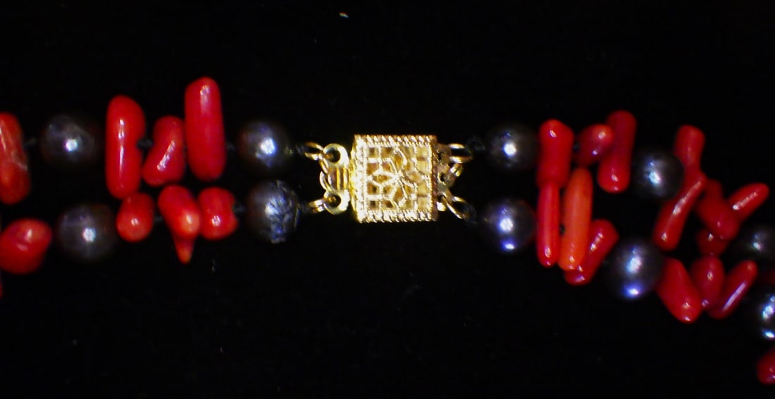 Two strand red coral and natural black pearl necklace - 4