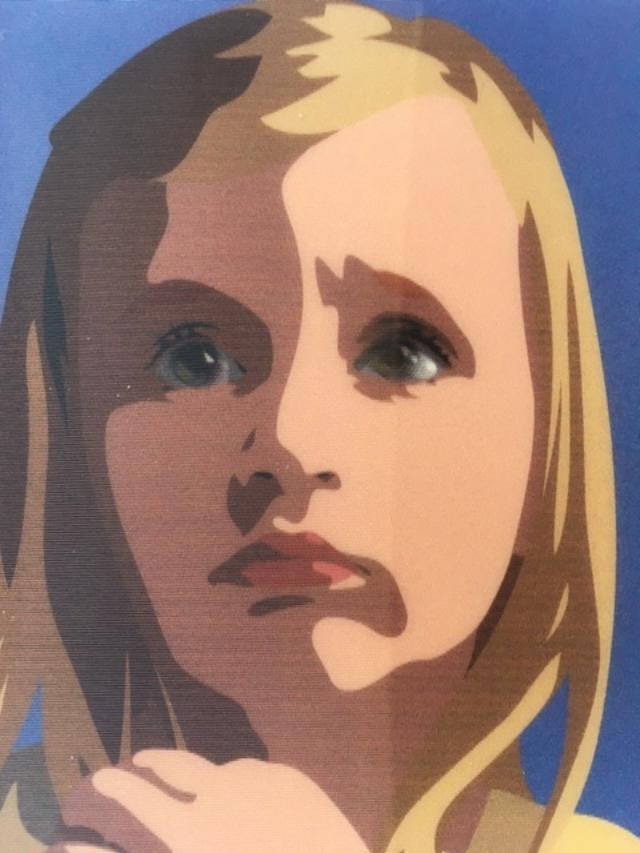 Julian Opie (1958) ‘Sissi Looking Upwards’ 3D Lenticular Moving Image, In Colours, Frame - 7
