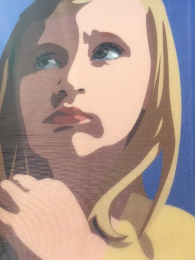 Julian Opie (1958) ‘Sissi Looking Upwards’ 3D Lenticular Moving Image, In Colours, Frame - 9
