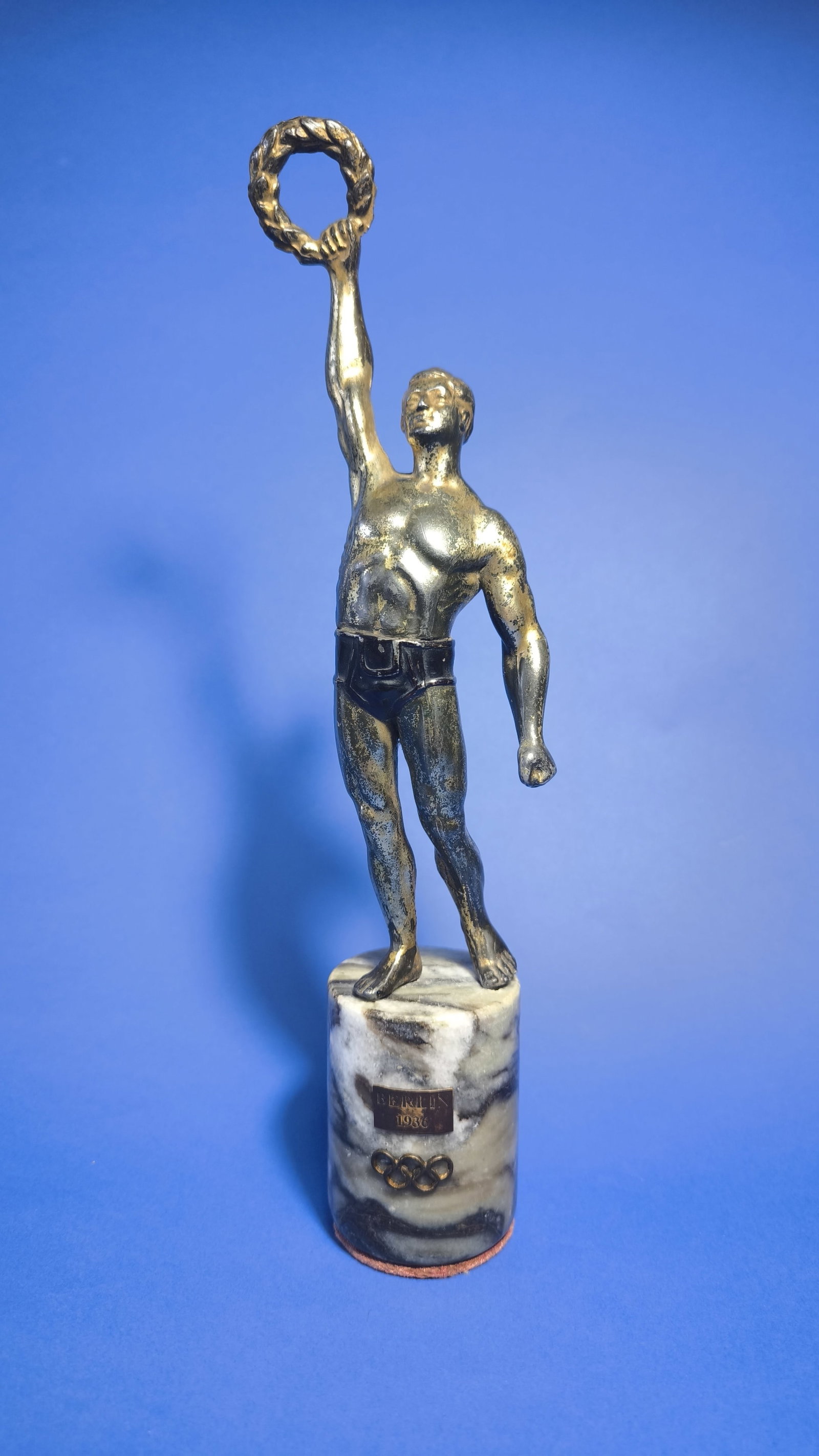 Original Ultra Rare Olympic 1936 VIP Gift Sculpture Silver Man Arno Breker: Title: Original Ultra Rare Olympic 1936 VIP Gift Sculpture Silver Man Arno Breker Description: We offer you an exceptional rarity for every collector of Olympic items. This work of art is a speci