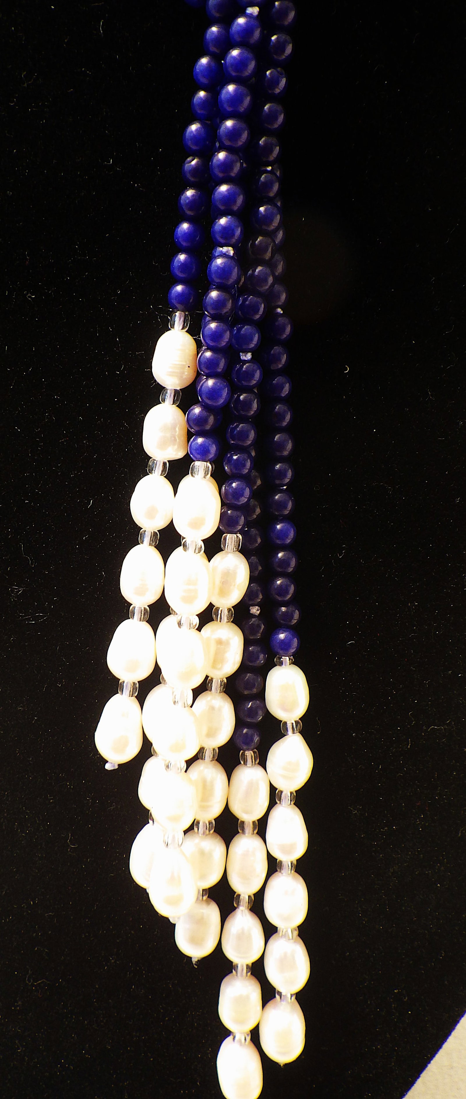Three long row necklace with blue onyx and natural pearls. - 4