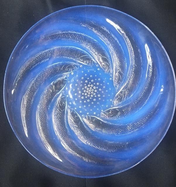 R. Lalique Circa I930s ‘Poissons Art Deco Opalescent, Model 3263, Signed, Coupe, Objet D'Art: Title: R. Lalique Circa I930s ‘Poissons Art Deco Opalescent, Model 3263, Signed, Coupe, Objet D'Art Description: R. Lalique circa I930s ‘Poissons Art Deco Opalescent, Model 3263, Sign