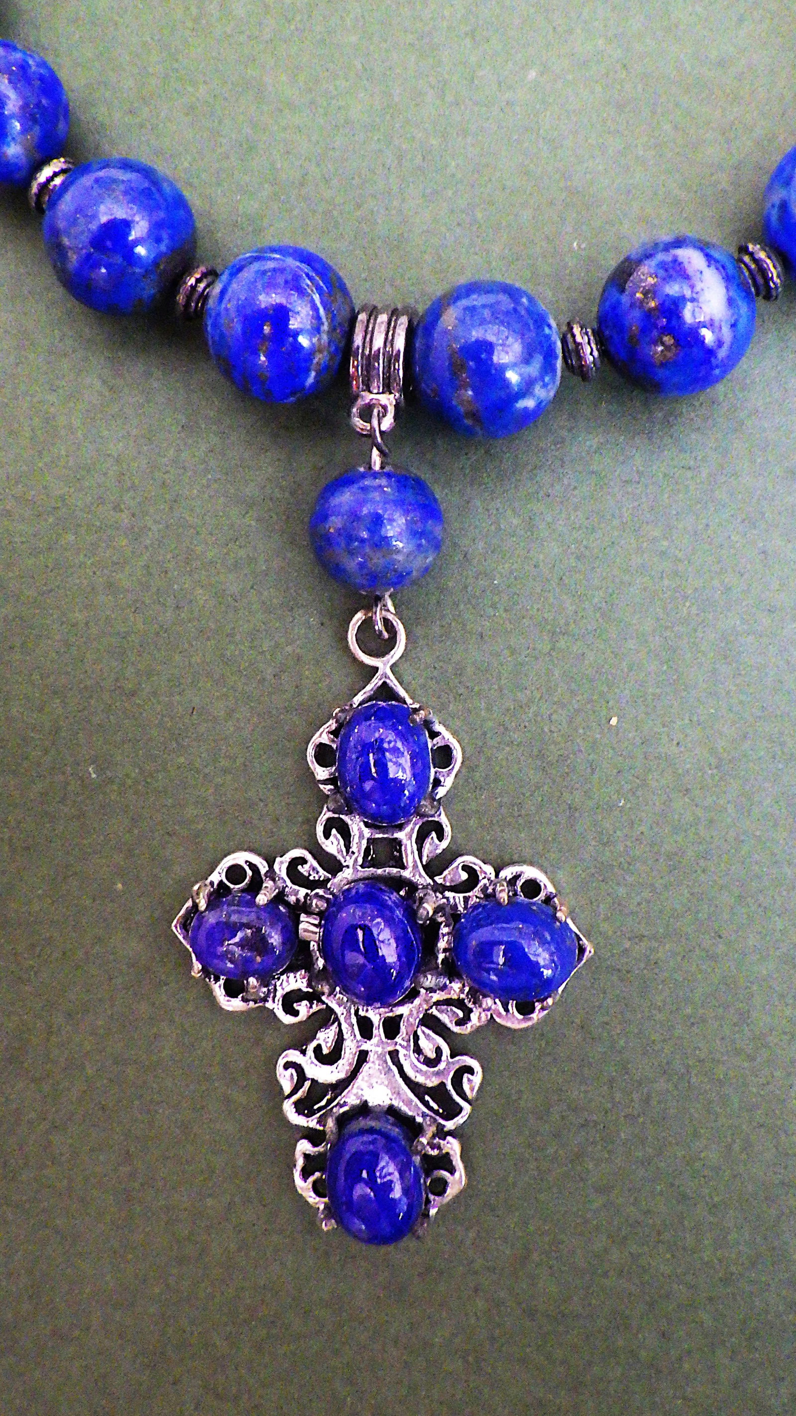 Lapis lazuli necklace & earrings set with large cross pendants. - 2