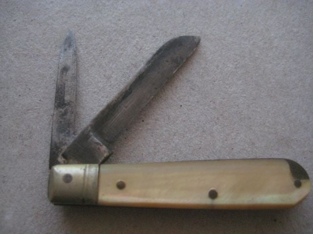 Antique French Mother of Pearl Hafted Twin Bladed Penknife, c1900 - 2