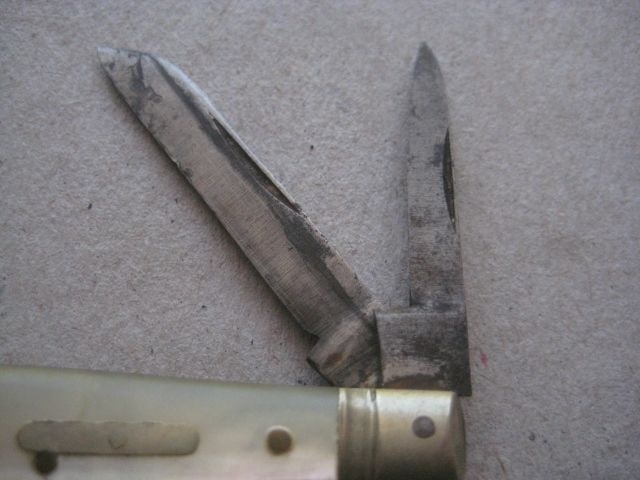 Antique French Mother of Pearl Hafted Twin Bladed Penknife, c1900 - 5
