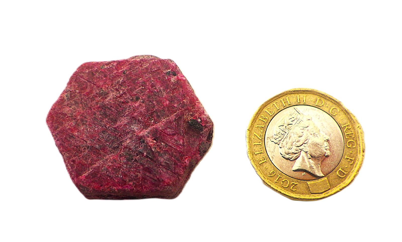 Large 152 carats natural hexagonal ruby crystal - 2