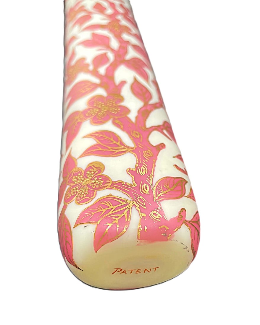 Large Dolce-Relievo Scent Bottle: Title: Large Dolce-Relievo Scent Bottle Description: Stevens & Willians large Dolce Relievo cameo/uranium glass scent bottle, Silver gilt screw on cap, hallmarked Army & Navy Cooperative