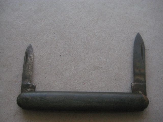 Antique French Horn Hafted Twin Steel Bladed Penknife, c1900: Title: Antique French Horn Hafted Twin Steel Bladed Penknife, c1900 Description: Antique French Horn Hafted Twin Bladed Penknife. Dates to around 1900. Leng