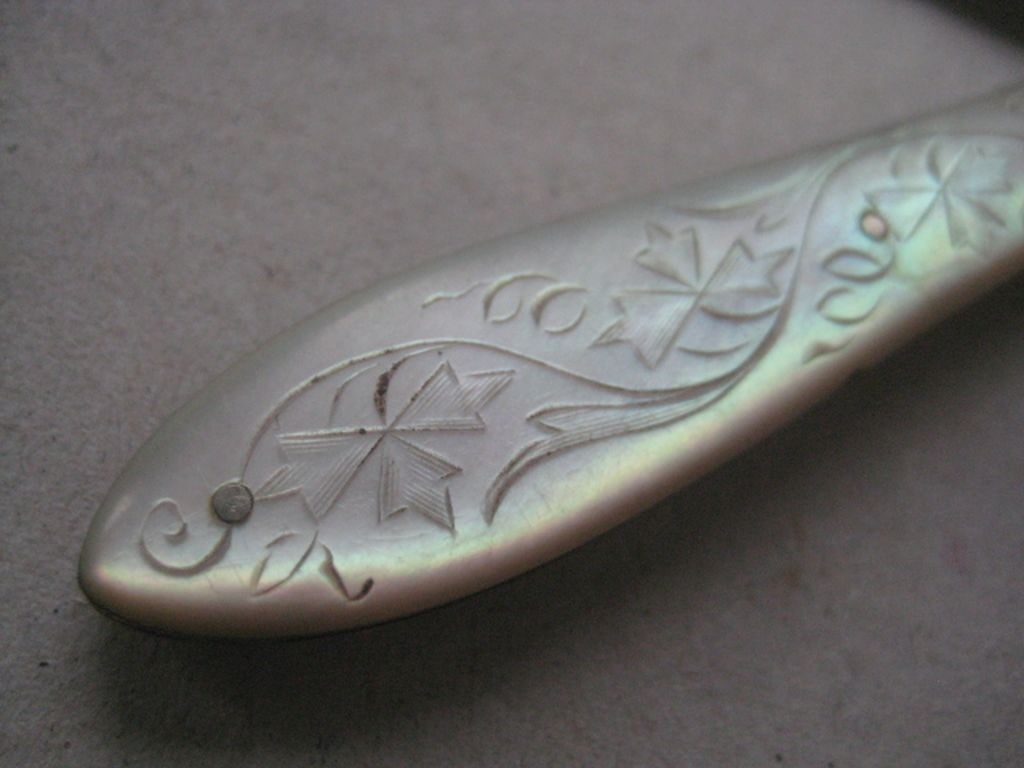 Victorian Mother of Pearl Hafted Silver Bladed Folding Fruit Knife - 3