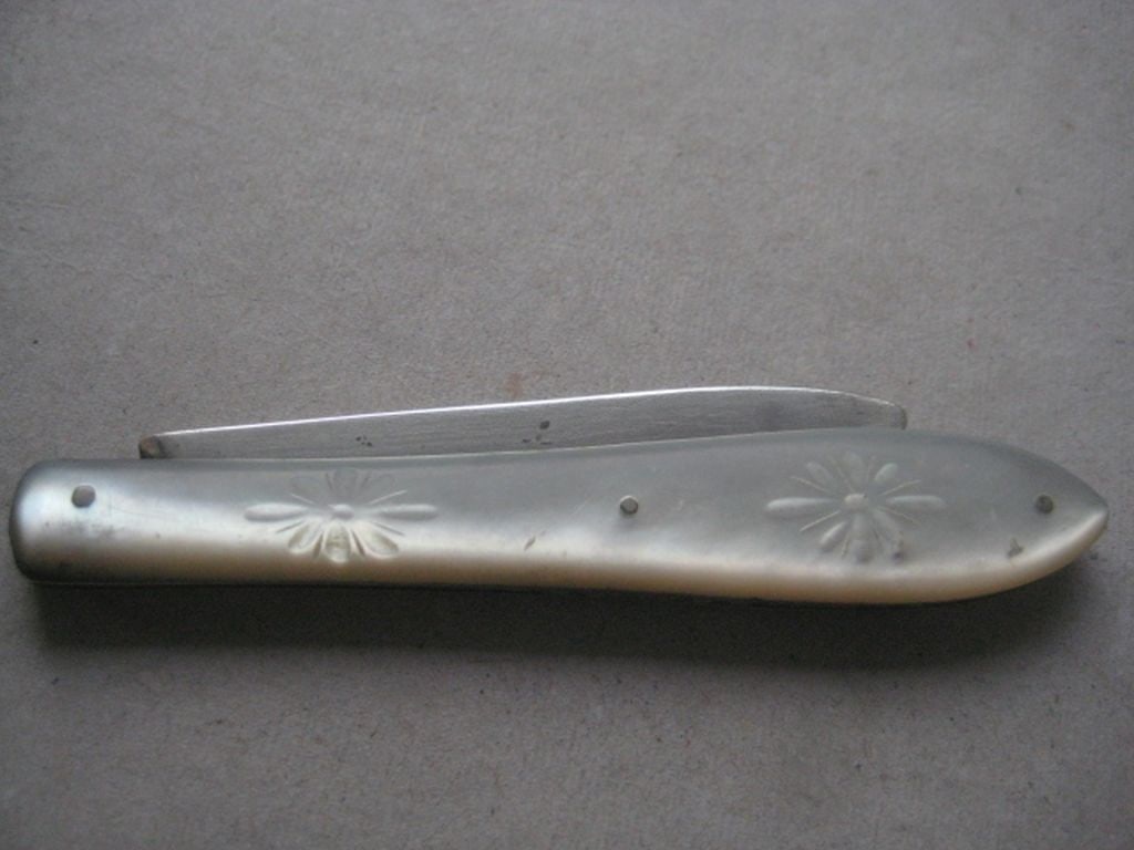 Victorian Mother of Pearl Hafted Silver Bladed Folding Fruit Knife - 8