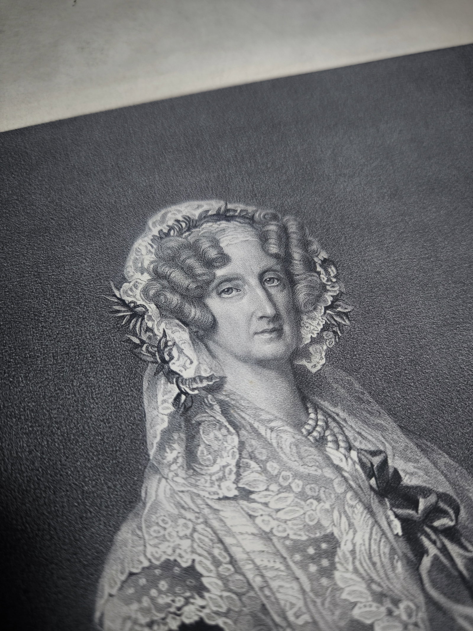 LARGE 18TH CENTURY PORTRAIT QUEEN MARIE AMELIE LAFOSSE SIGNED - 2