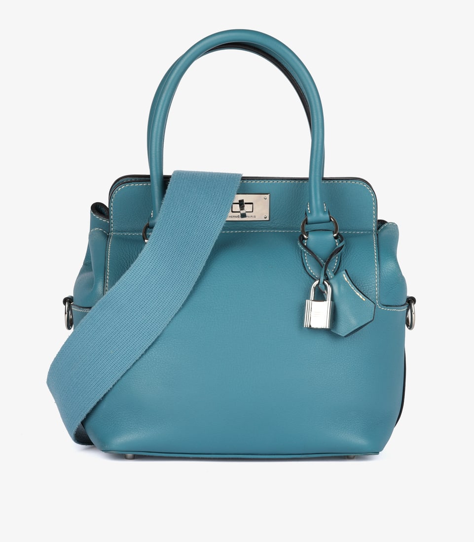 Hermès Blue Evercolor Leather Toolbox 20cm Handbag: Title: Hermès Blue Evercolor Leather Toolbox 20cm Handbag Description: Hermès Blue Evercolor Leather Toolbox 20cm Product Details HB6109 Brand: Hermès Model: Toolbox 20cm Type: