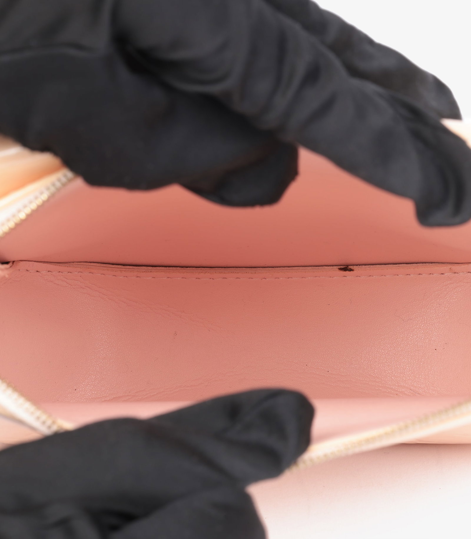 Louis Vuitton Marshmallow Monogram Vernis Leather Vintage Motto Pouch - 8