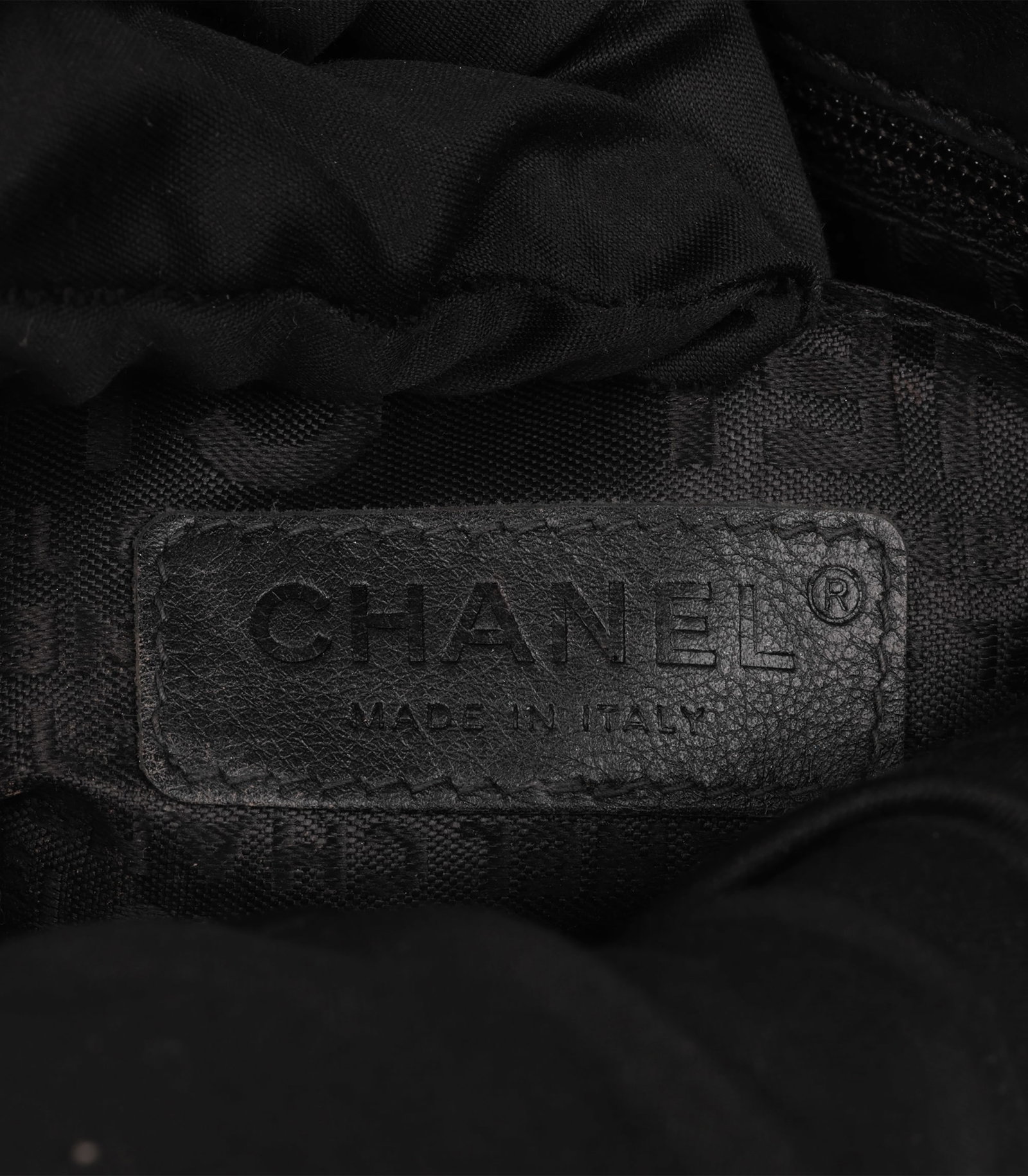 Chanel Black Lambskin Leather Chain Around Logo Pochette - 9