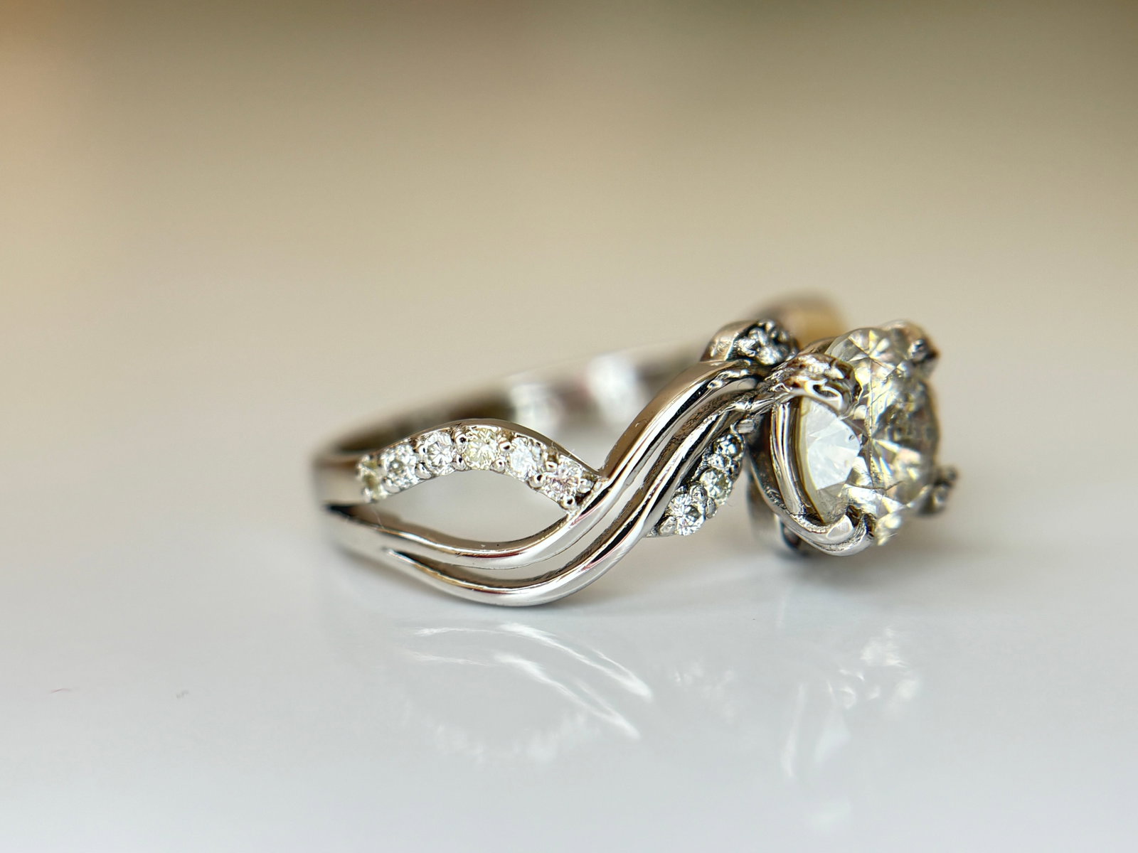 Beautiful 1.36ct Natural Diamond Ring With 18k White Gold - 2
