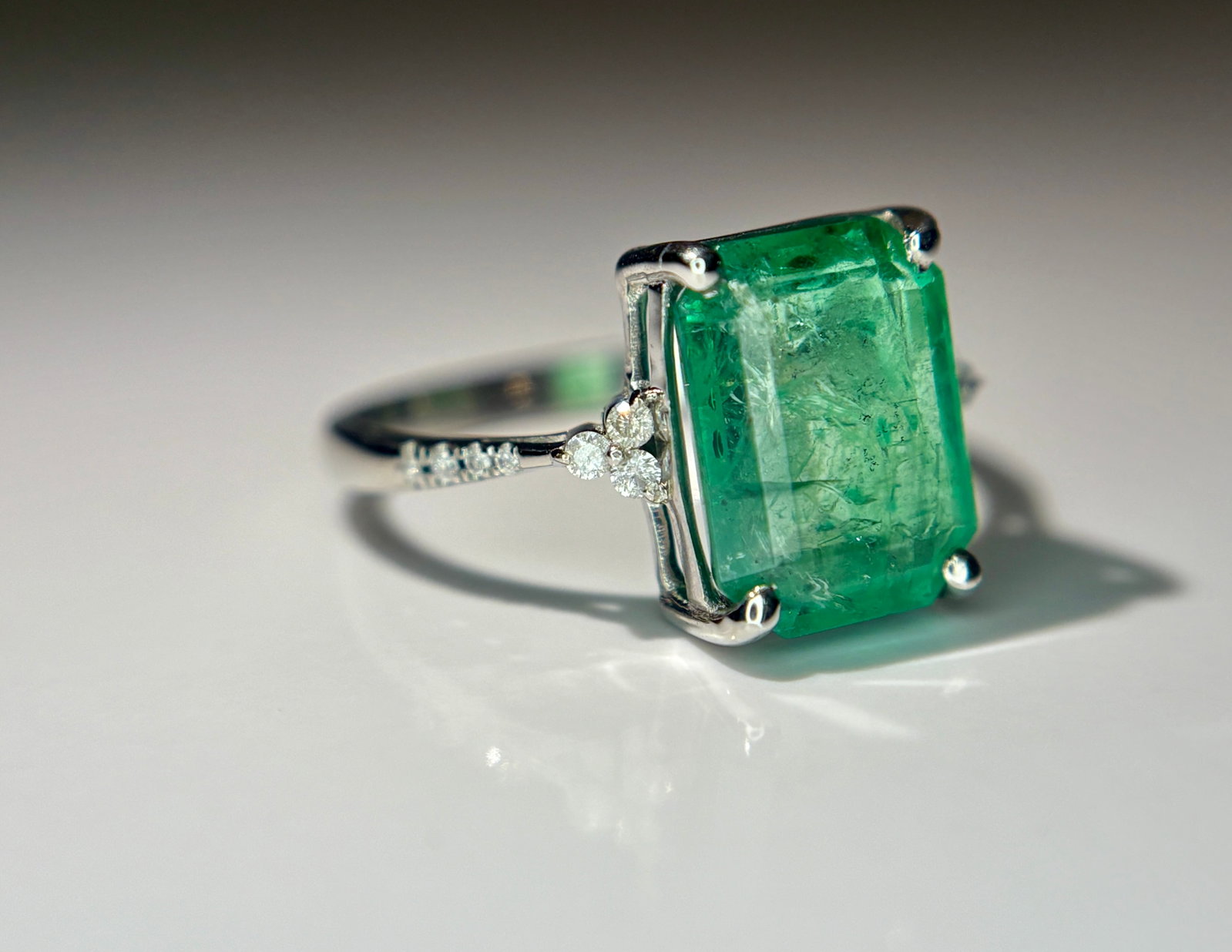 Beautiful 3.15 CT Natural Emerald Ring With Natural Diamonds & Platinum 950 - 6