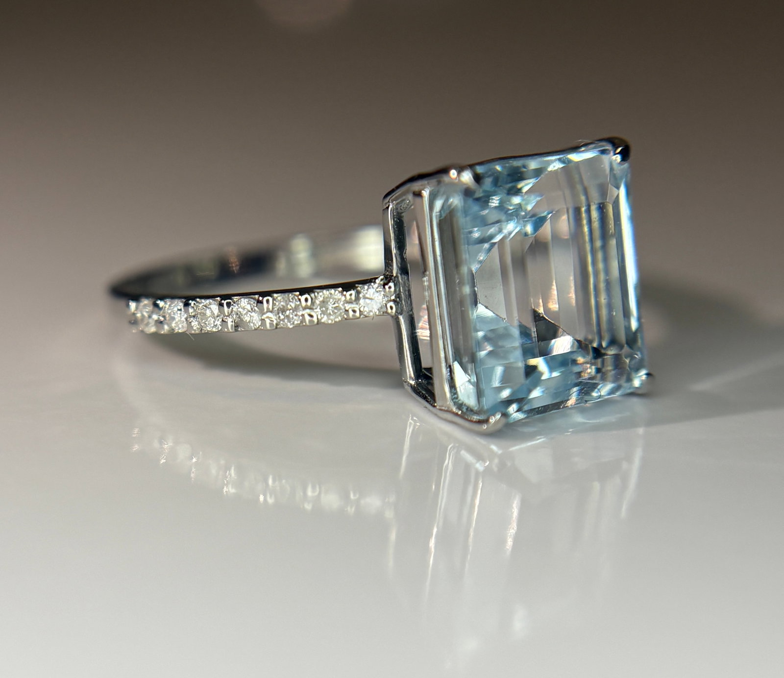 Beautiful 3.34 CT Natural Aquamarine Ring With Natural Diamonds & 950 Platinum - 8
